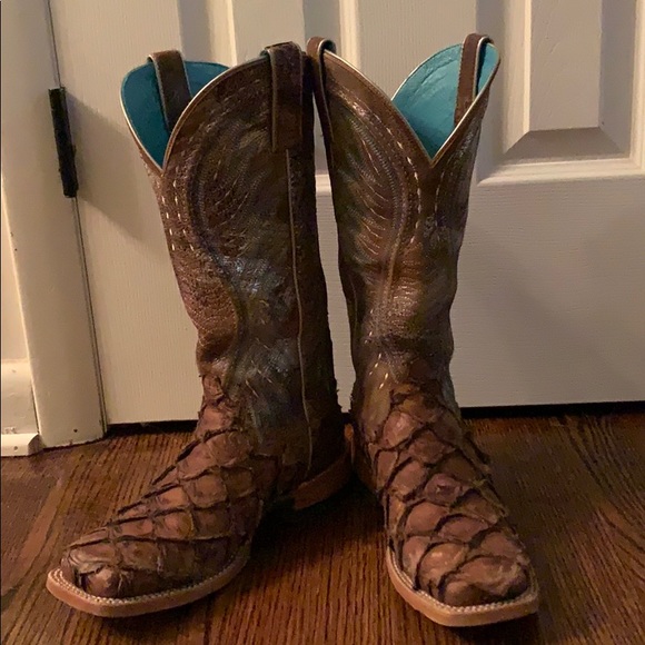 ariat exotics